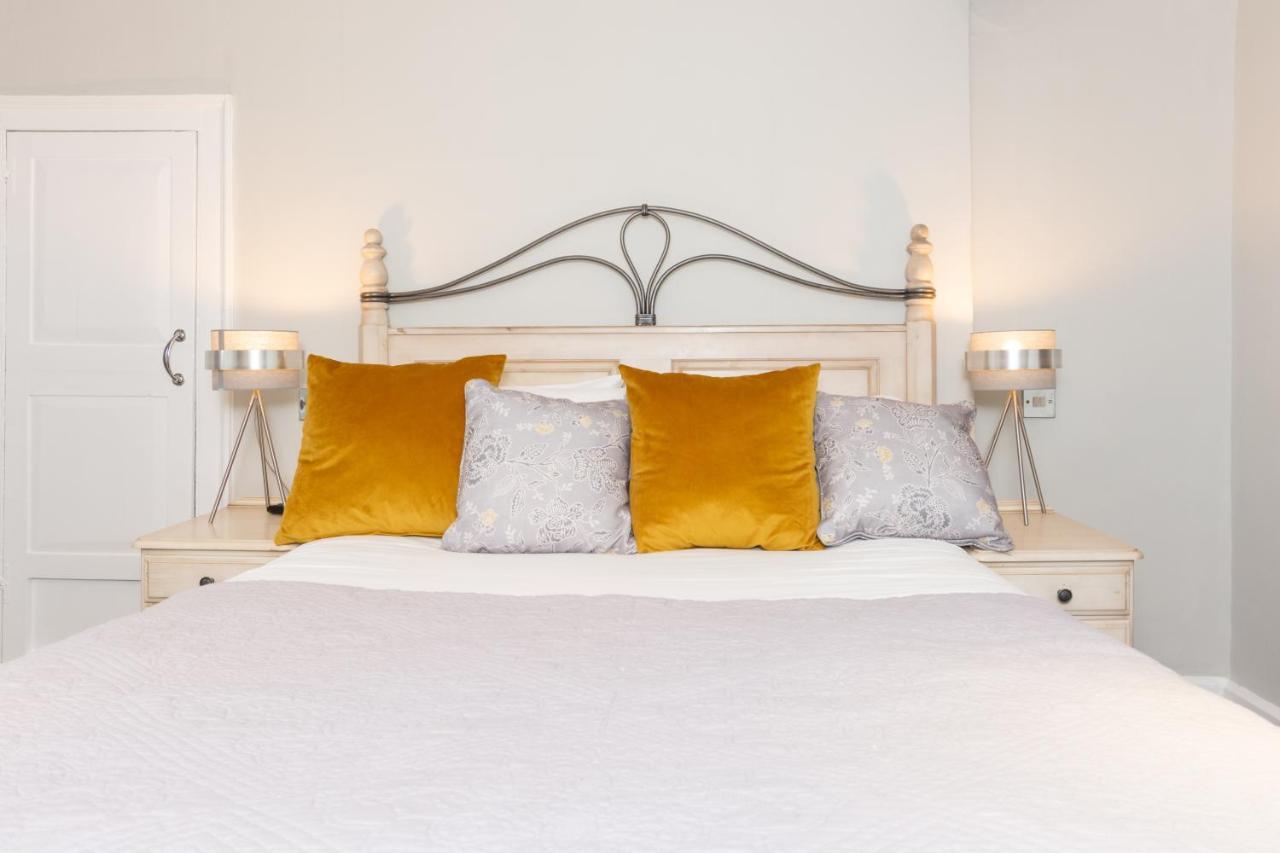 Jersey Arms Hotel 比斯特 外观 照片
